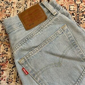 LEVIS 501 ‘81 jeans high rise light wash